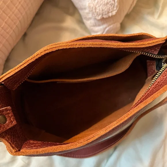 Portland Leather Nutmeg Shoulder Bag - Picture 3 of 11